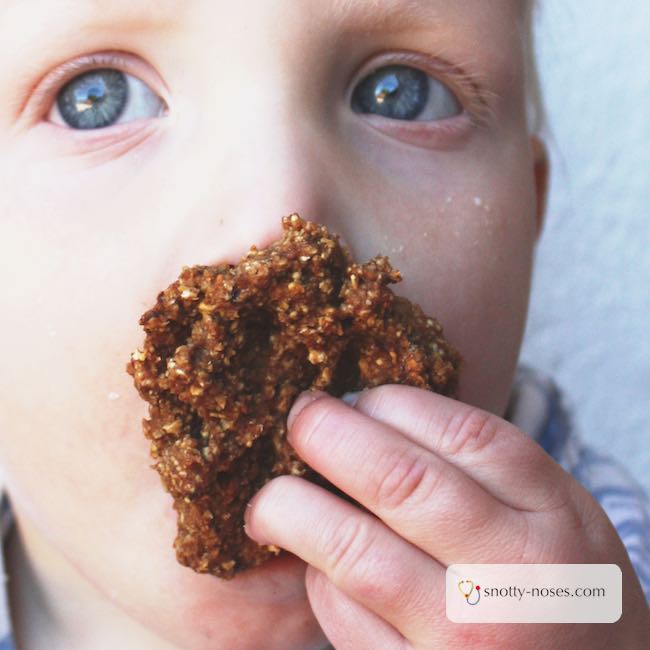 Banana Oat Cookies. A quick, easy, healthy snack for kids